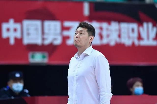 婷婷综合久久中文字幕蜜桃三电影